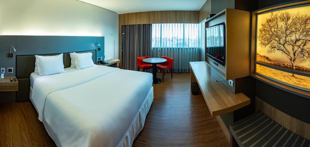 Mercure Uberlandia Plaza Shopping Buitenkant foto